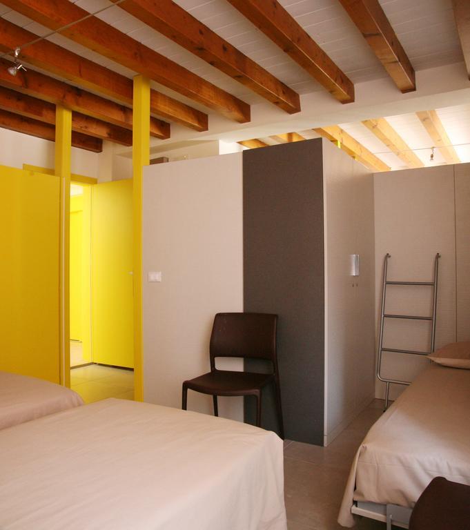 Ostello Locanda Degli Acrobati 브레시아 객실 사진